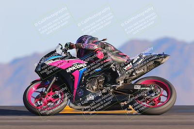 media/Dec-04-2022-CVMA (Sun) [[e38ca9e4fc]]/Race 12 500 Supersport-350 Supersport/